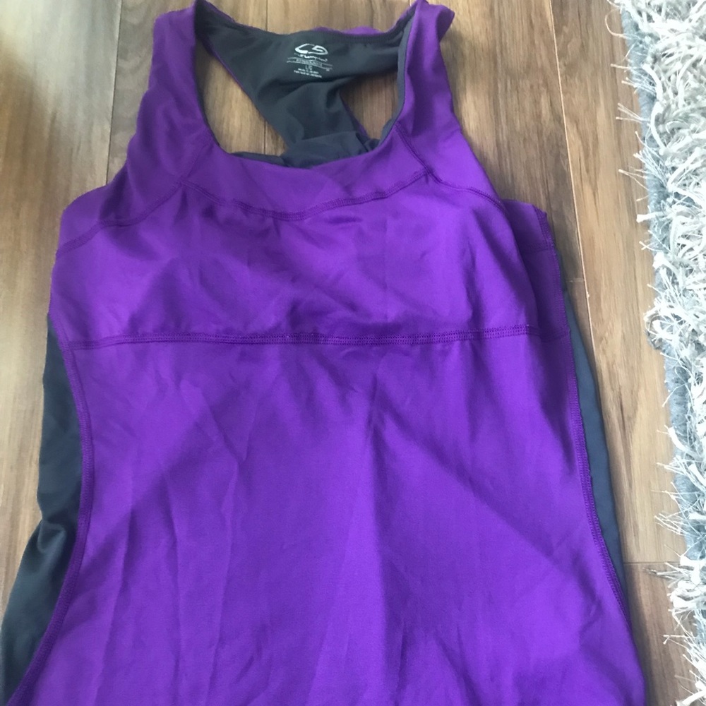Workout tank top